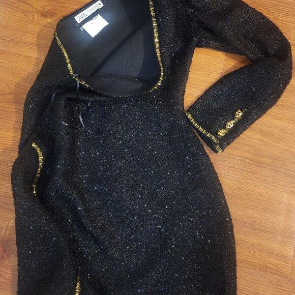 Woman's Clothes size Small - Picture 9 of 16